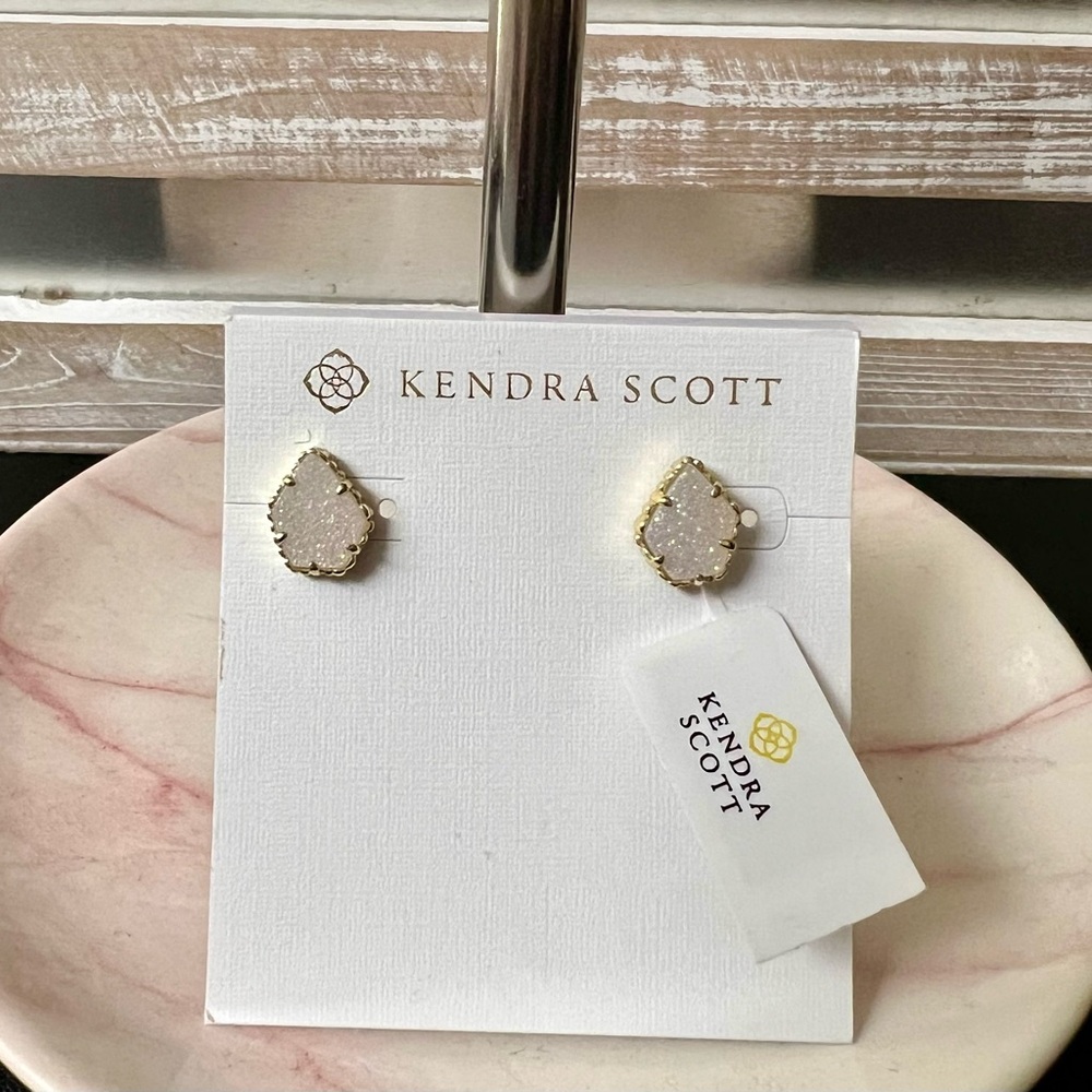 KENDRA SCOTT Framed Tessa Stud Earrings